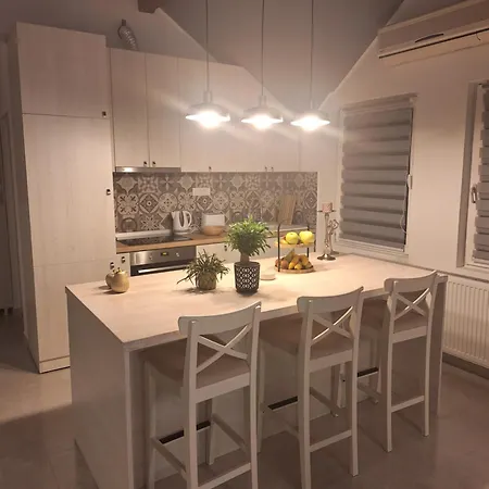 Iva Lux2 Apartment *