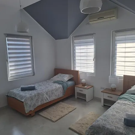 Apartment Iva Lux2 *